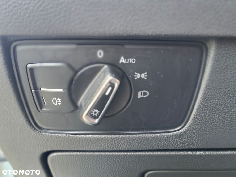 Volkswagen Passat - 21