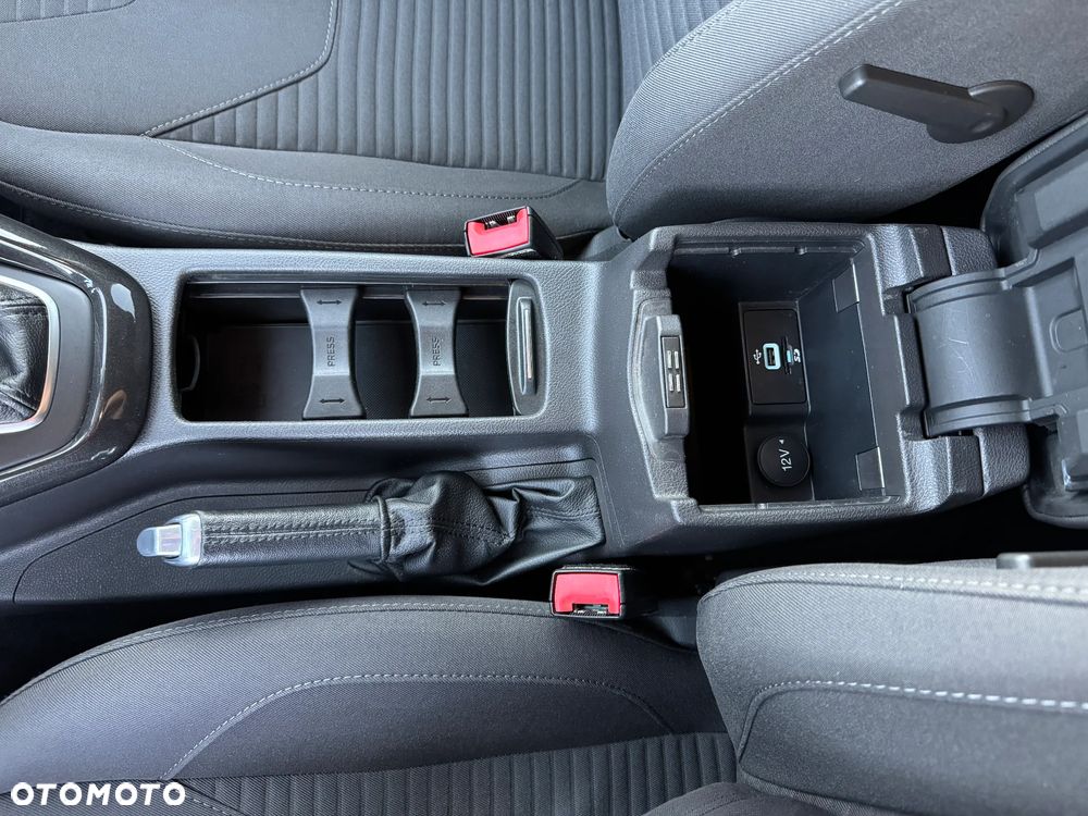Ford Focus 2.0 TDCi SYNC Edition ASS - 40