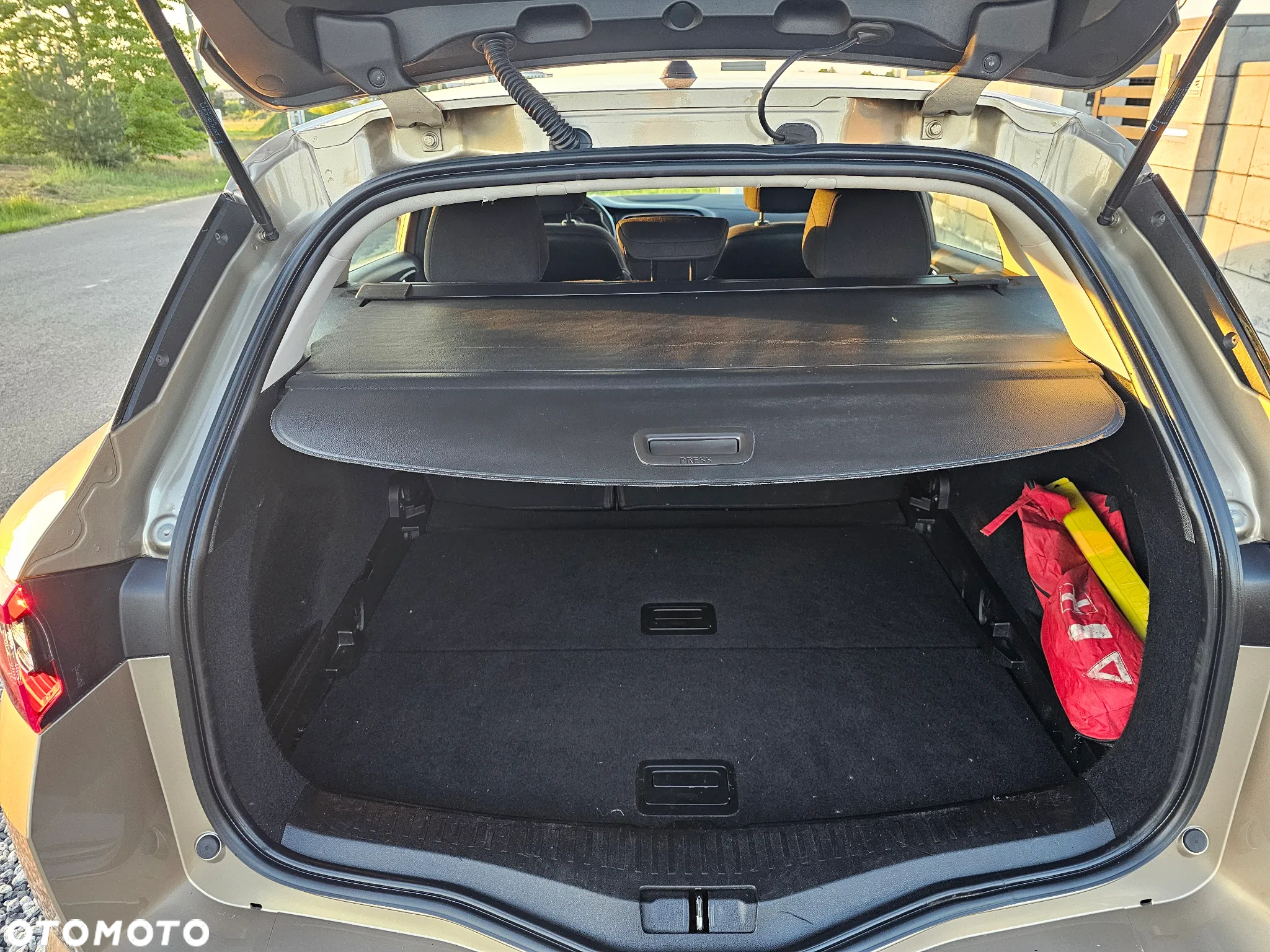 Renault Megane 1.6 SCe Life - 12