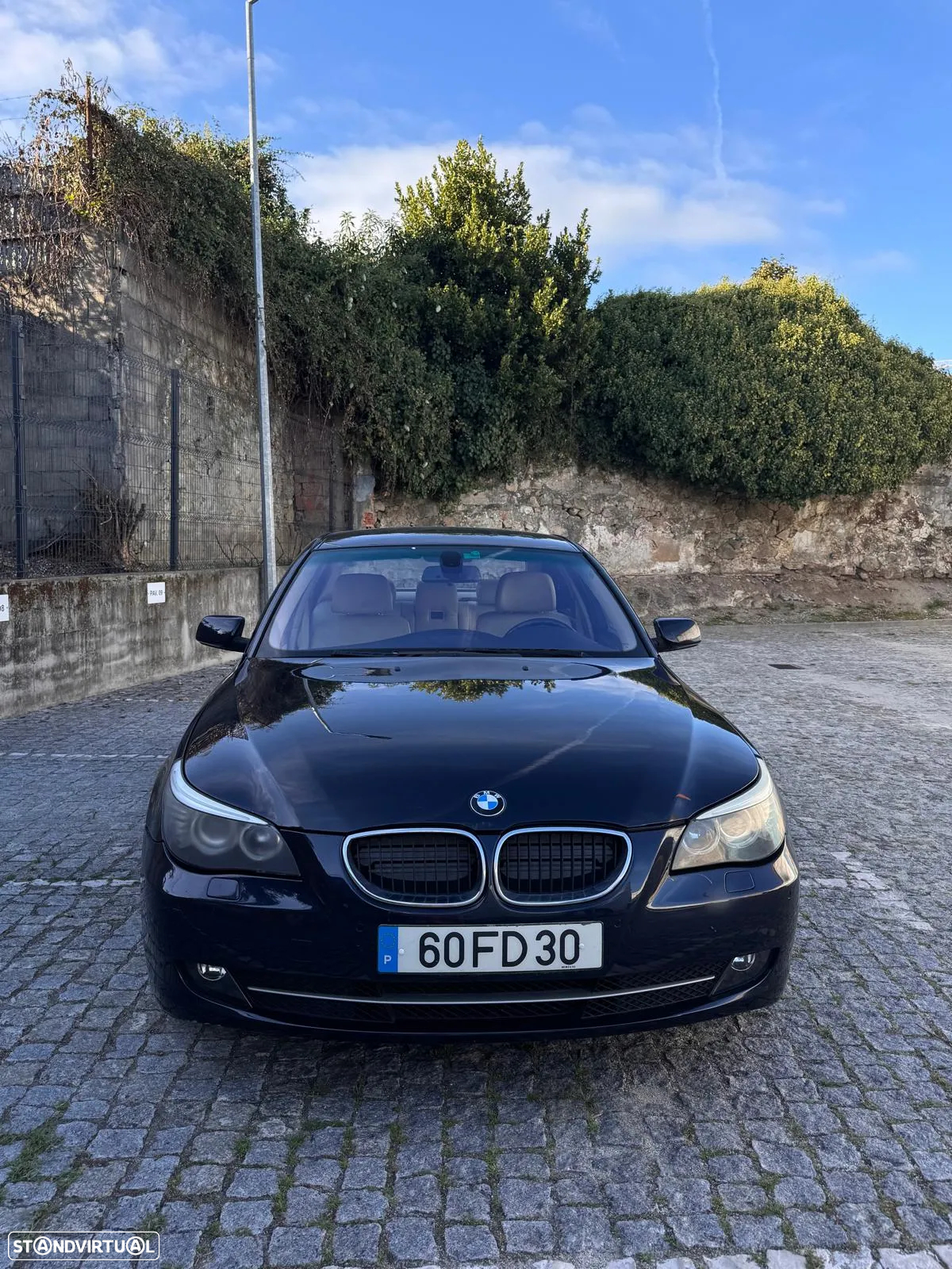 BMW 520 dA Executive - 14