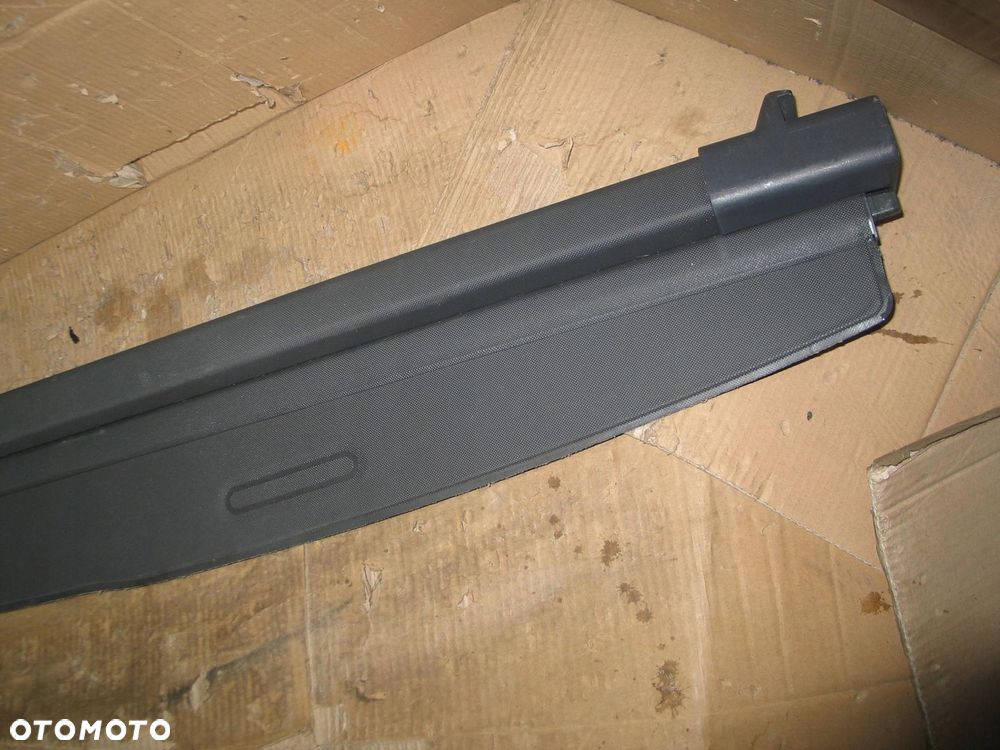 Roleta bagaznika vw T5 T6 mulitivan caravelle 7E5867773 - 7