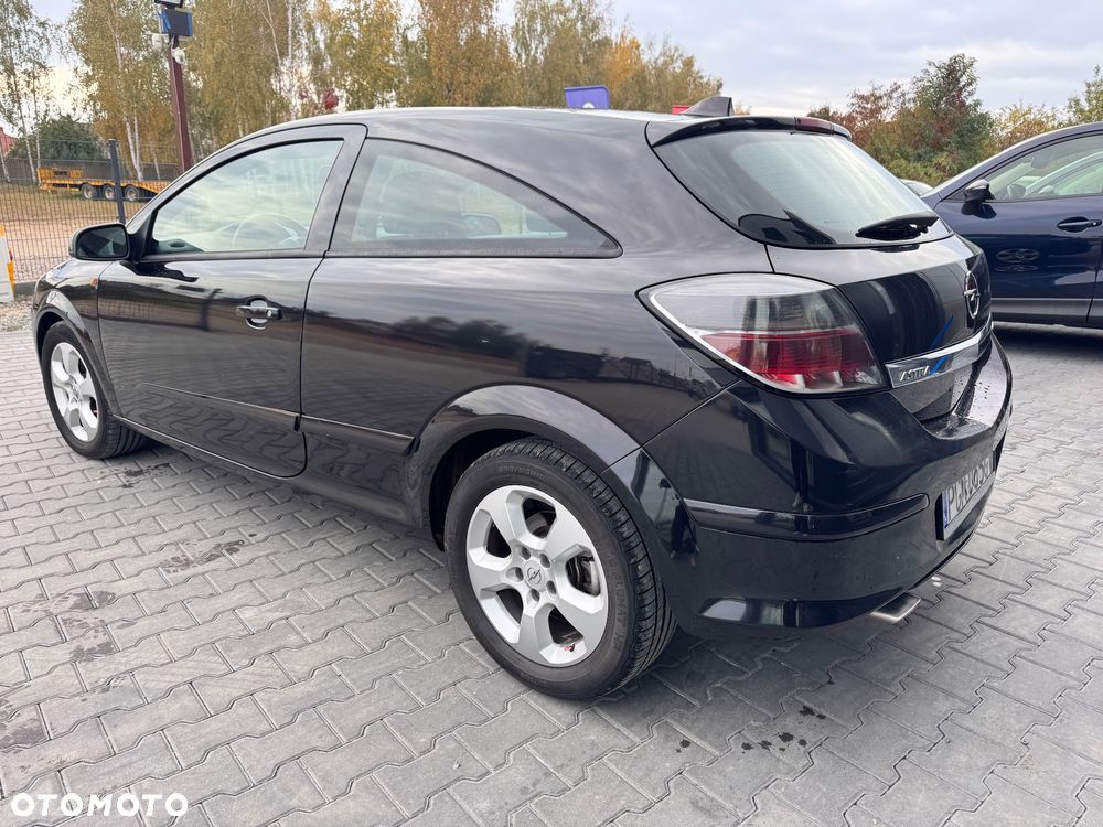 Opel Astra III GTC 1.6 Cosmo - 6