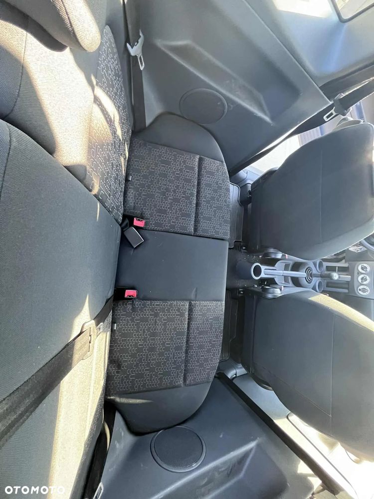 Mitsubishi Colt - 19