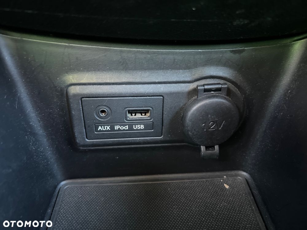 Kia Venga - 10