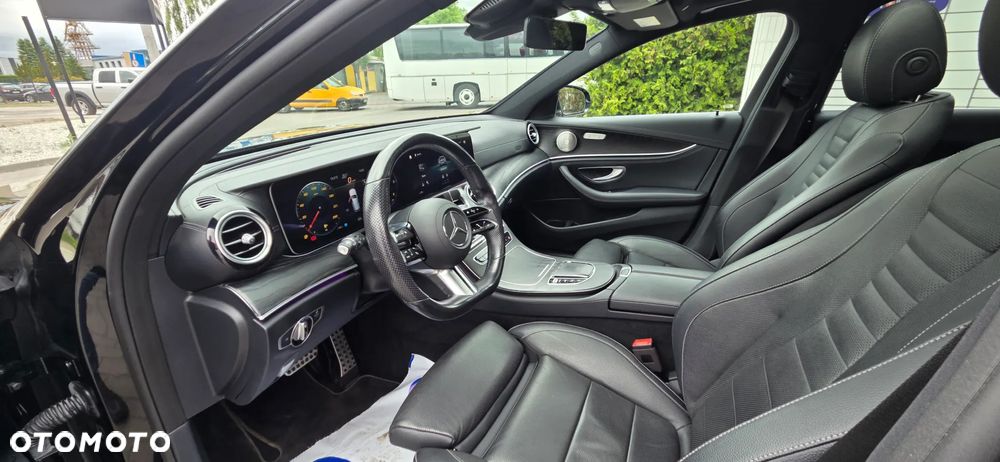 Mercedes-Benz Klasa E 400 d 4Matic 9G-TRONIC AMG Line - 32