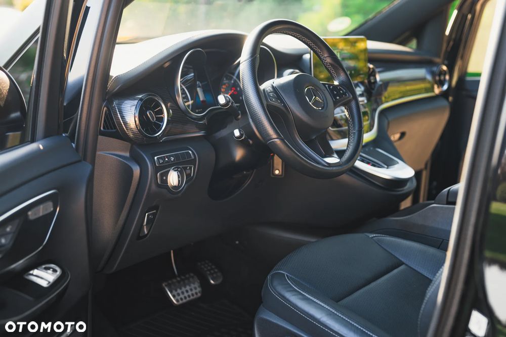 Mercedes-Benz Klasa V 300 d Avantgarde 9G-Tronic (ekstra d³) - 3