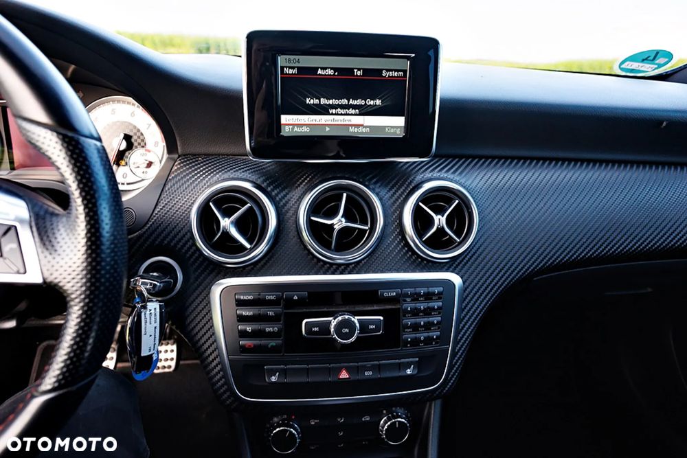 Mercedes-Benz Klasa A 180 BlueEfficiency Edition - 19