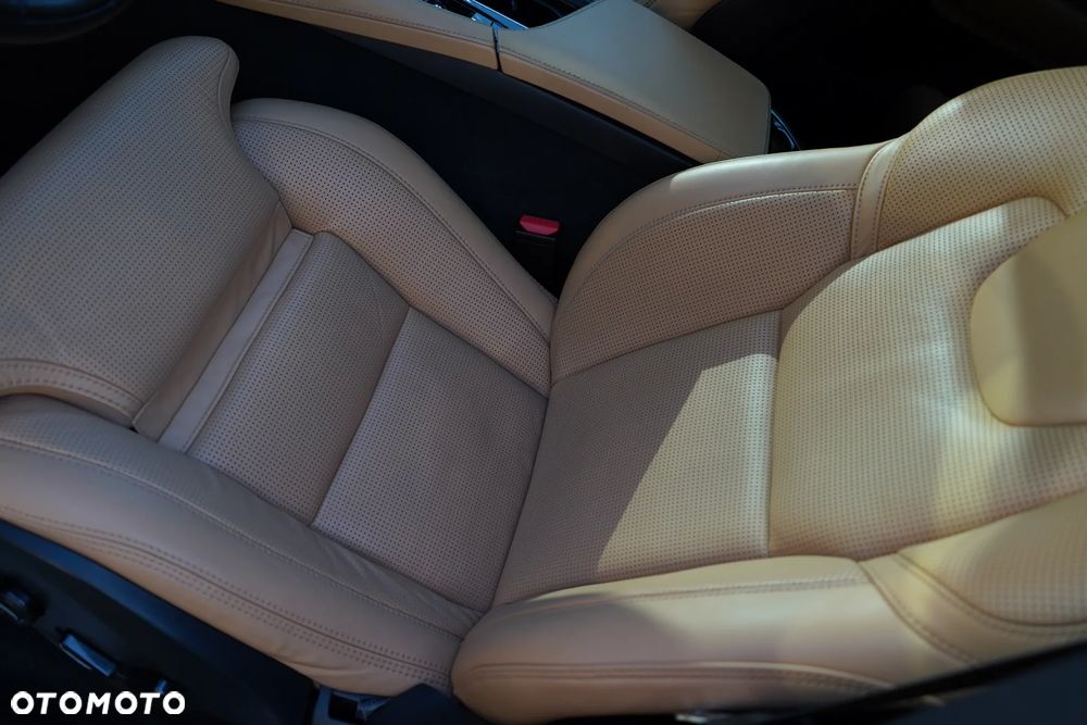 Volvo XC 90 T8 AWD Plug-In Hybrid Inscription 7os - 17