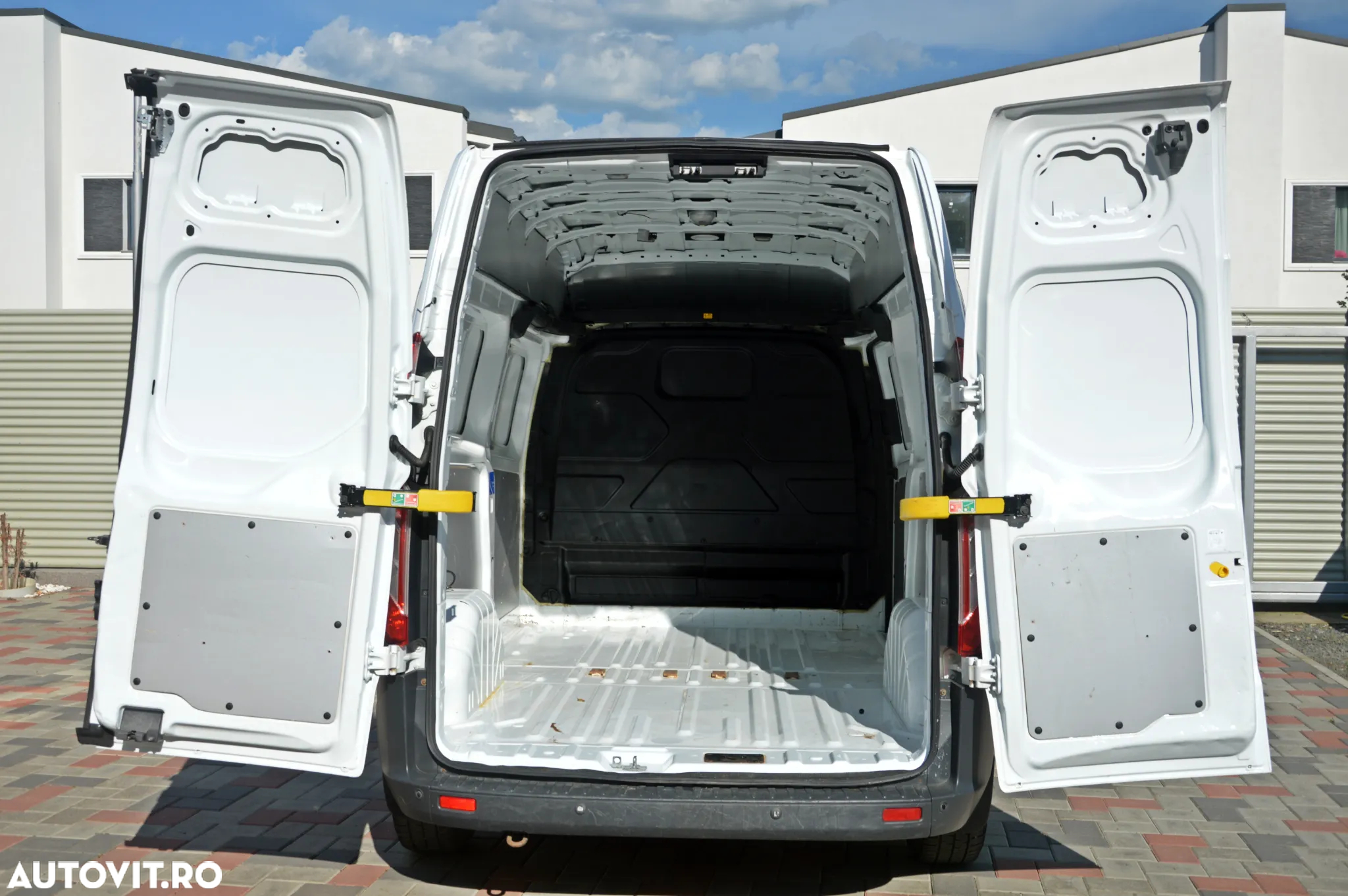 Ford Transit Custom - 15