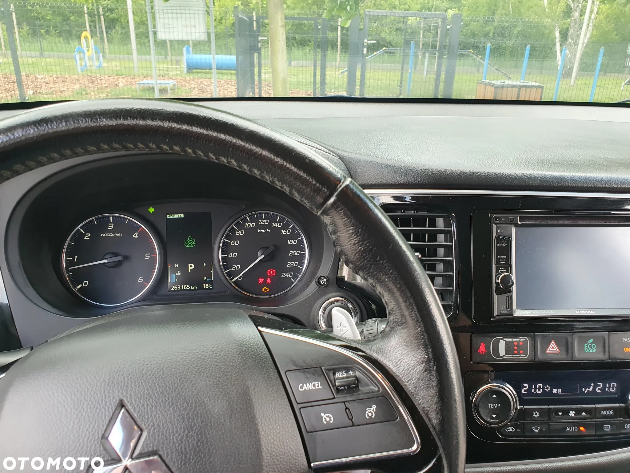 Mitsubishi Outlander 2.2 DID Intense + 4WD - 33