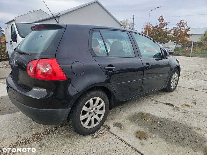 Volkswagen Golf V 1.9 TDI Comfortline - 3
