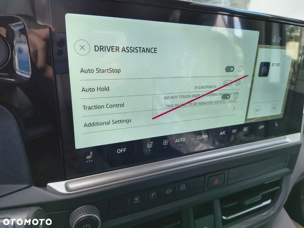 Volkswagen Caravelle - 16