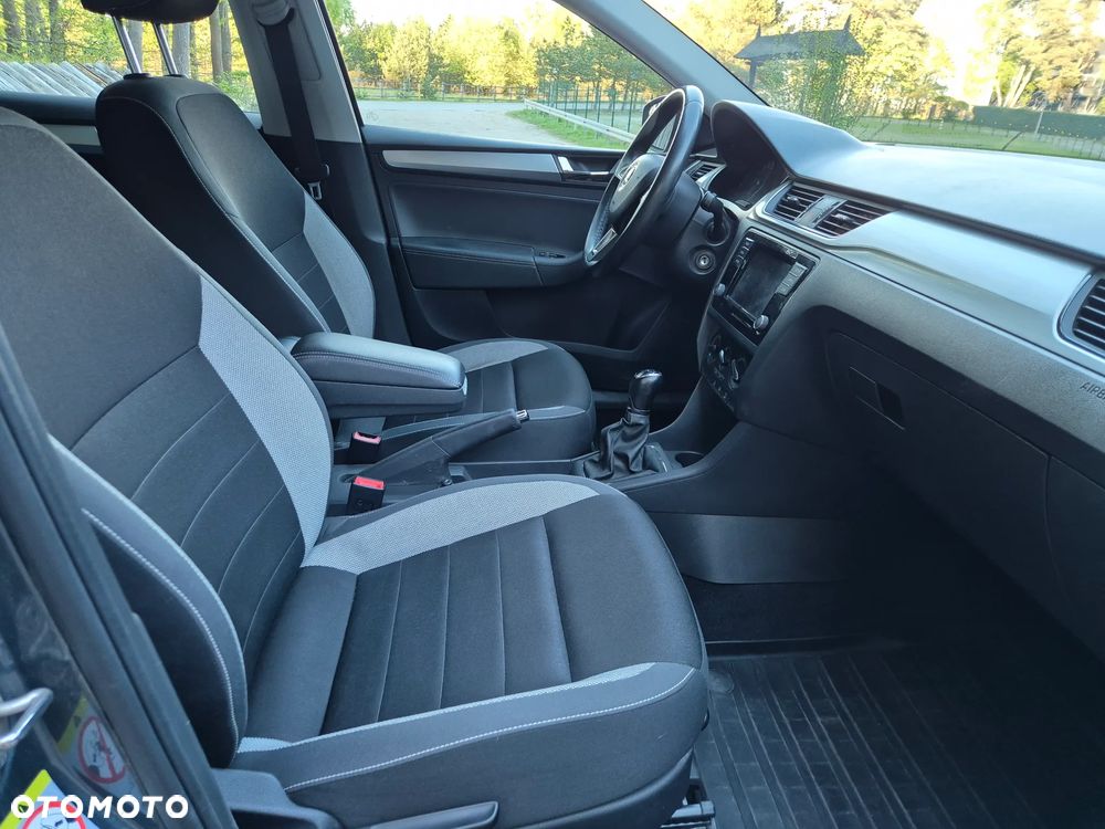 Skoda RAPID 1.4 TDI DPF Ambition - 17