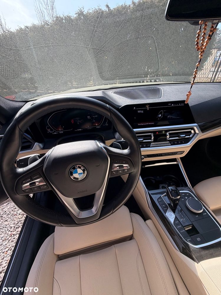 BMW Seria 3 330i - 14