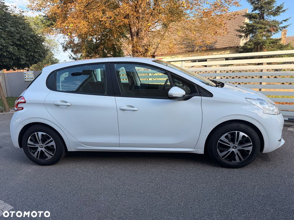 Peugeot 208 HDi 68 Like - 9