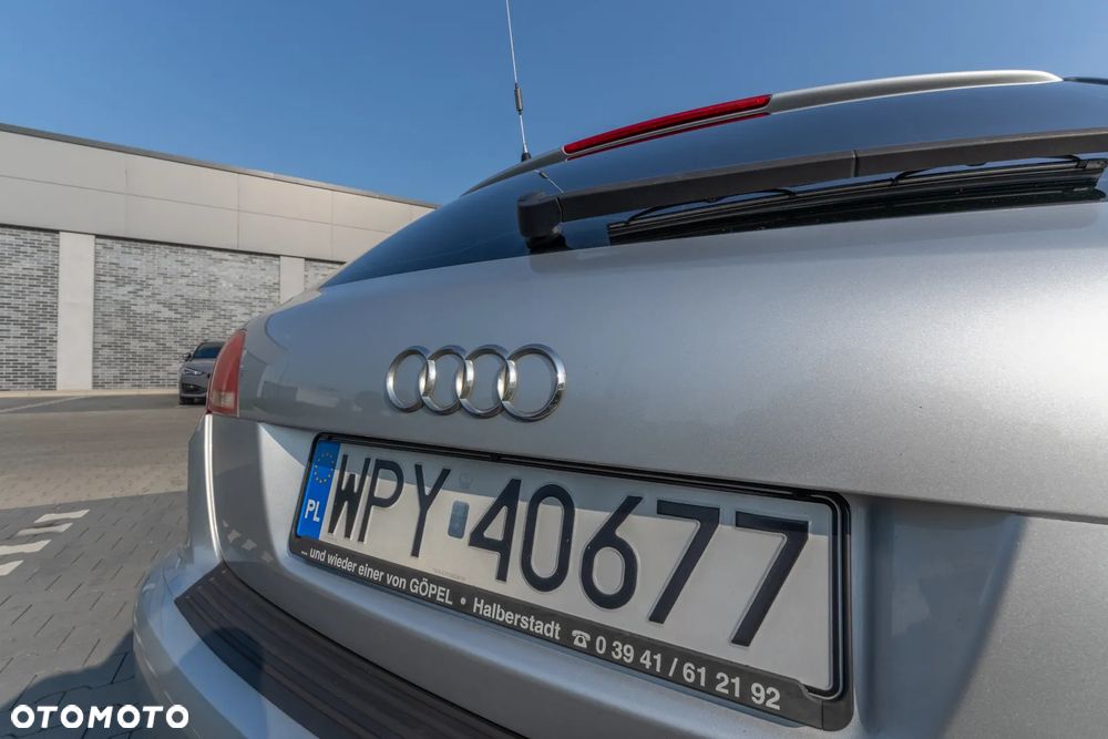 Audi A3 Sportback 2.0 TDI DPF Ambiente - 25