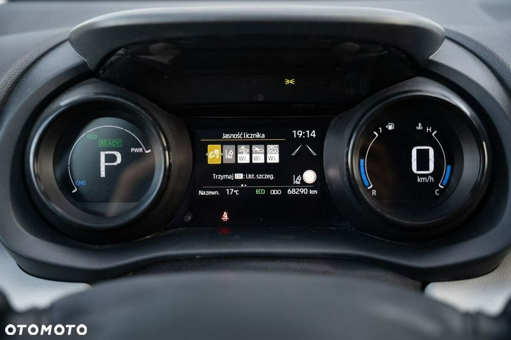 Toyota Yaris Hybrid 1.5 Selection Elegant - 26