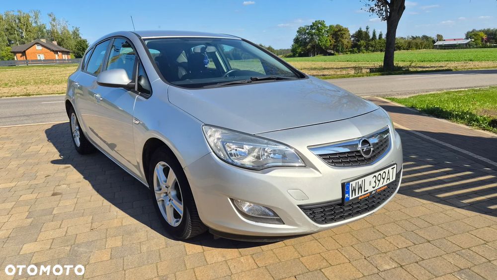 Opel Astra - 1