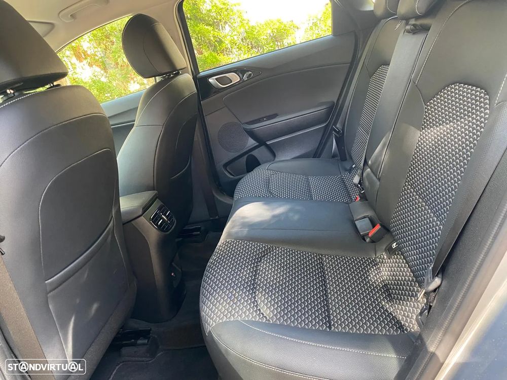 Kia Ceed SW - 11