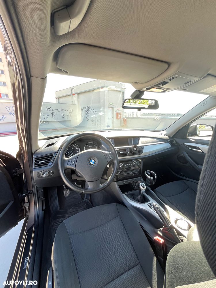 BMW X1 sDrive18d - 14
