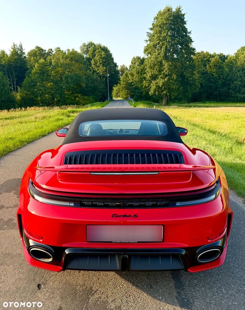 Porsche 911 Turbo S - 12