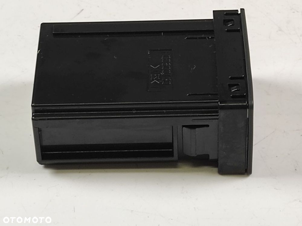 LEXUS ES gen VII 18-21r Gniazdo Panel USB - 5