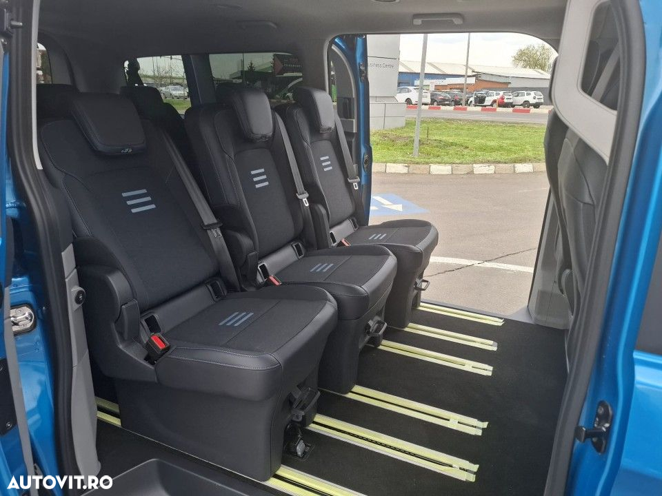 Ford Tourneo Custom - 20