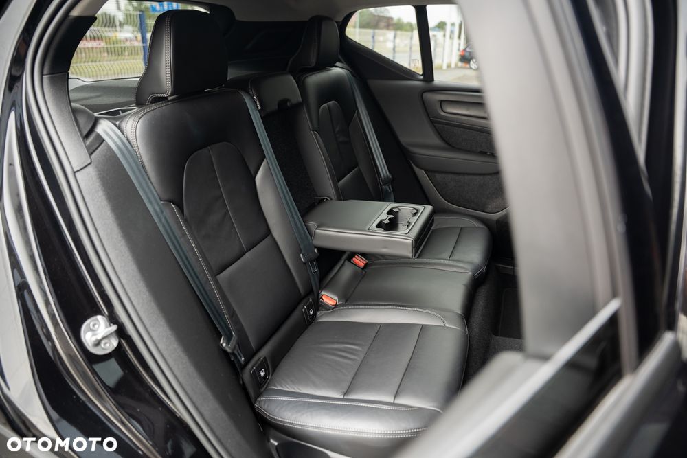 Volvo XC 40 - 36