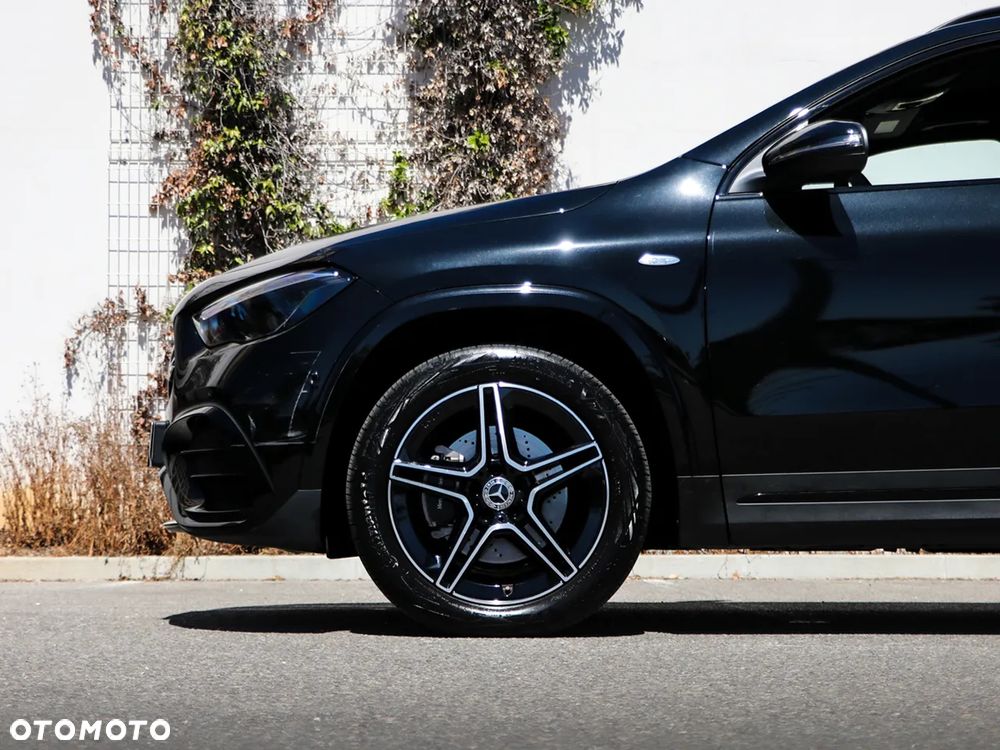 Mercedes-Benz GLA 250e AMG Line - 7