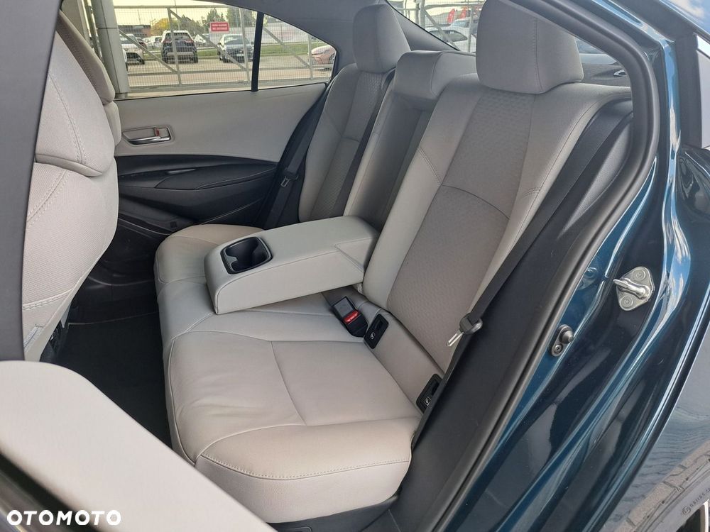 Toyota Corolla 1.8 Hybrid Executive - 22