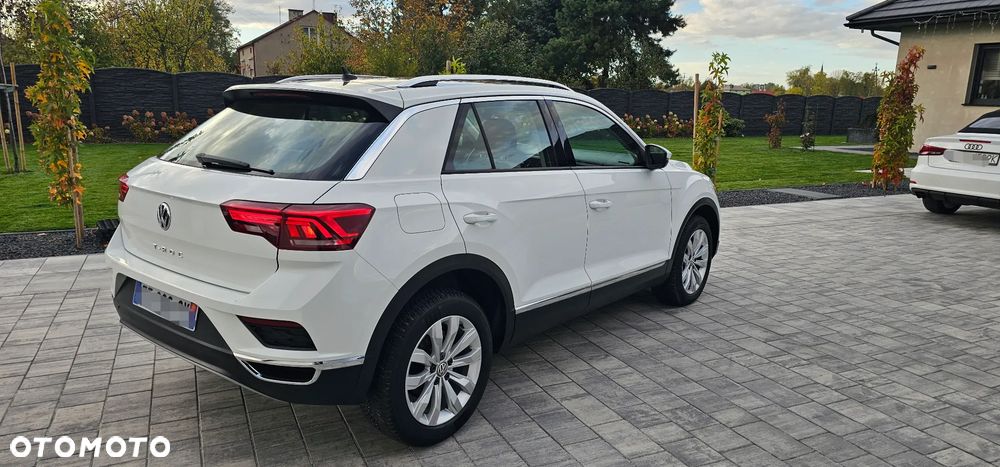 Volkswagen T-Roc - 8