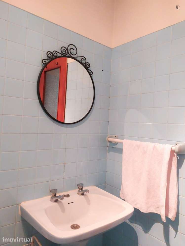 Quarto - localizado em Penha de França Lisbon - Grande imagem: 5/10