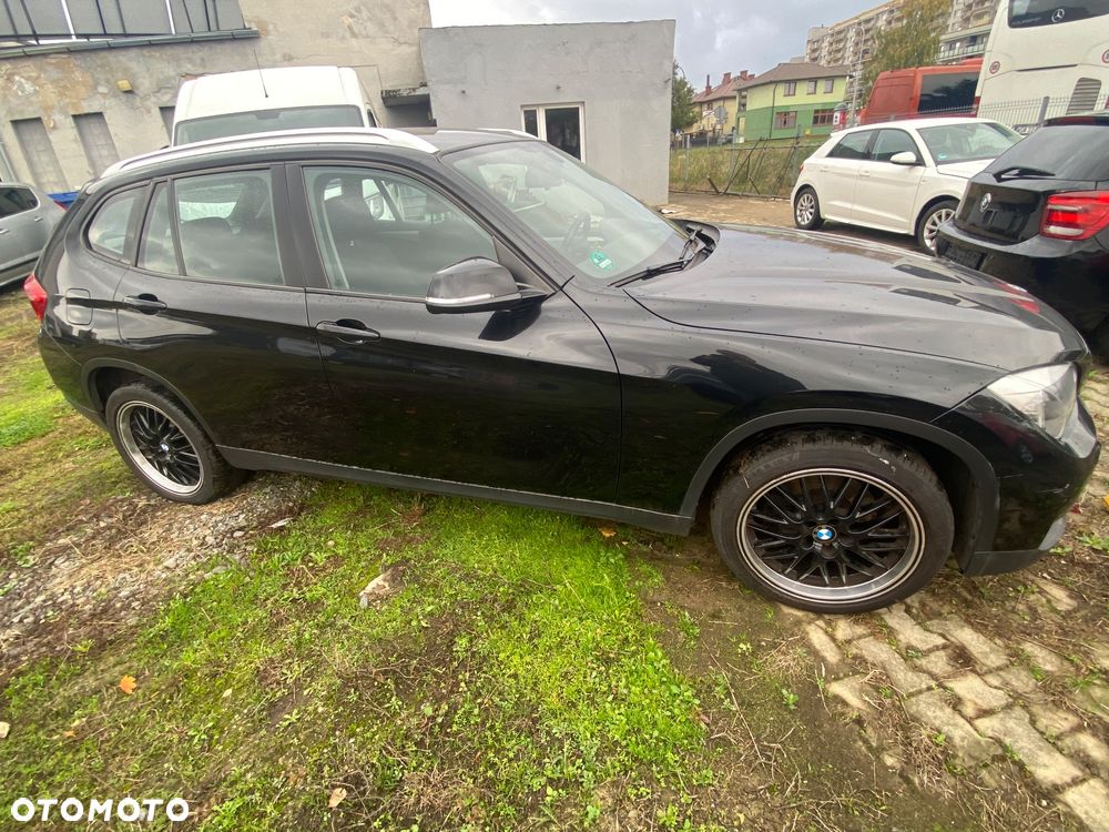 BMW X1 sDrive18i - 2