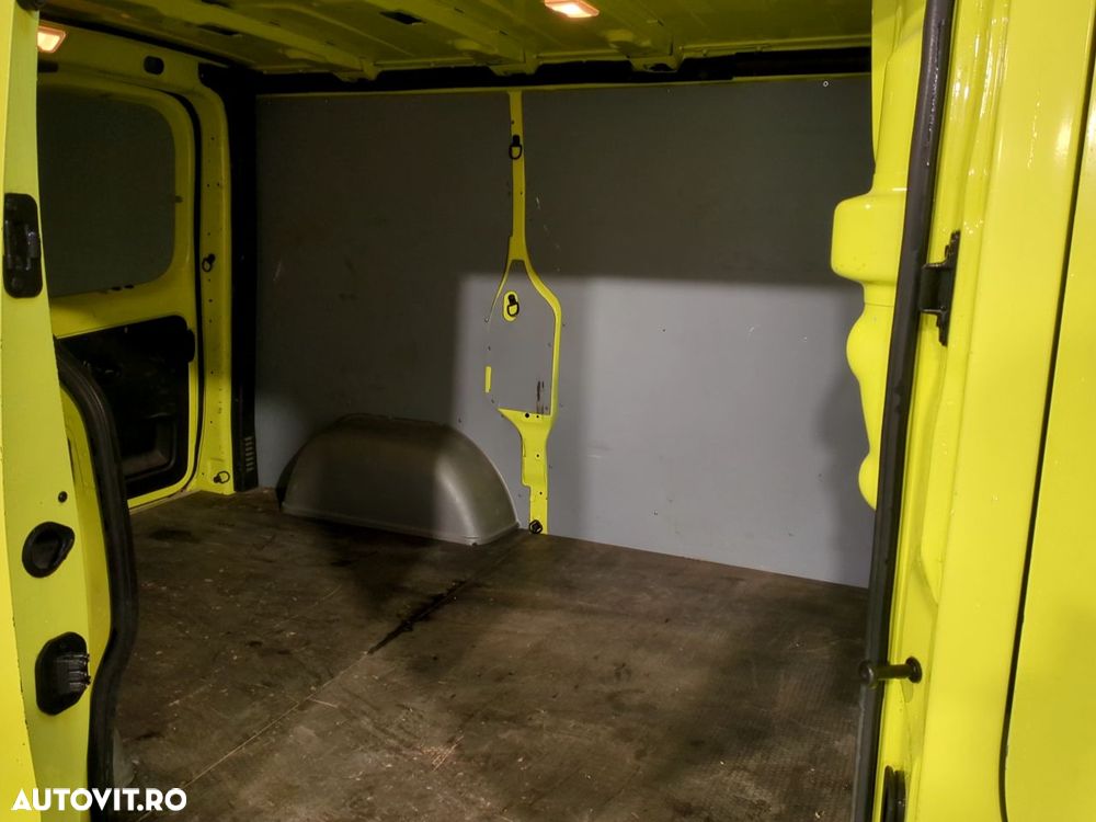 Renault Trafic - 6