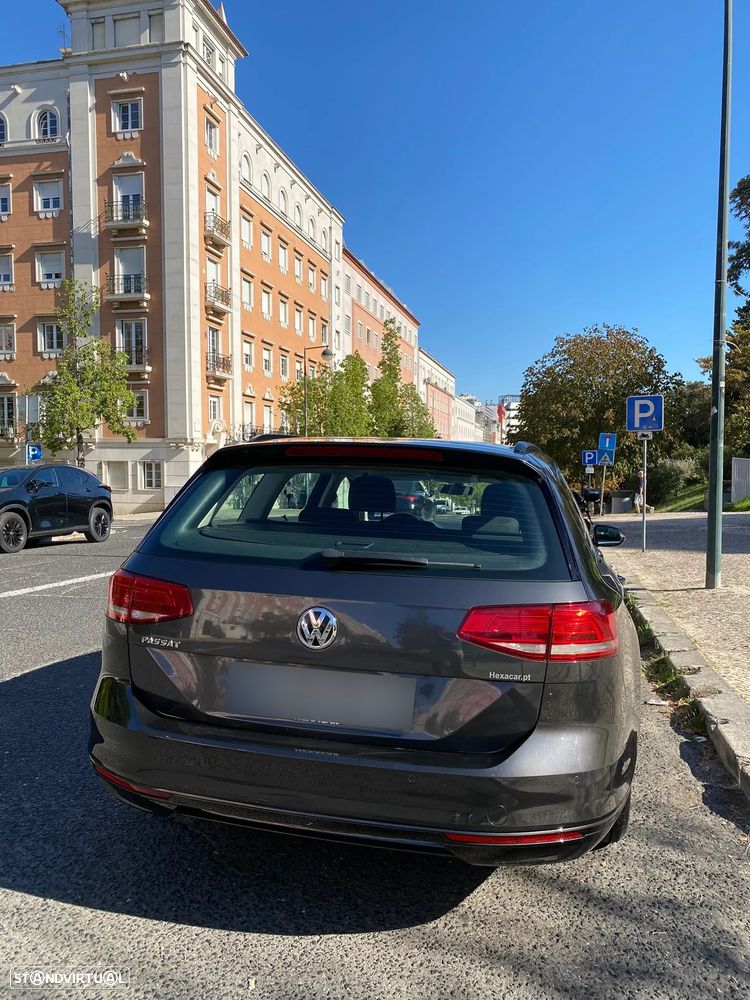 VW Passat Variant 2.0 TDi Confortline - 30
