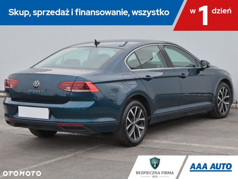 Volkswagen Passat - 7