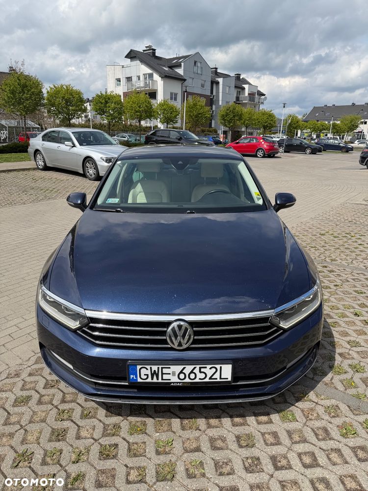 Volkswagen Passat 2.0 TDI (BlueMotion Technology) DSG Highline - 1
