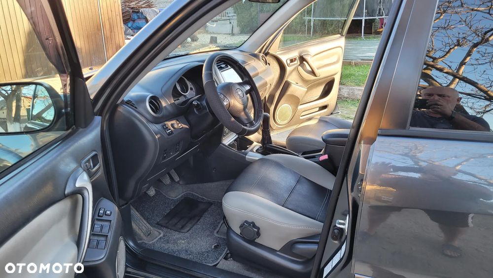 Toyota RAV4 4x4 - 13