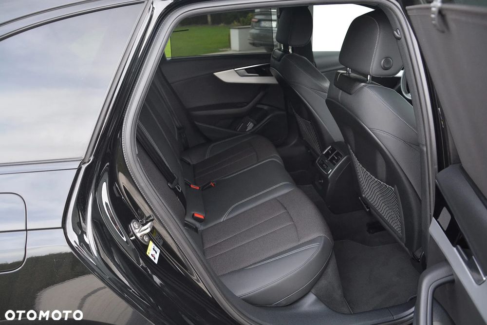 Audi A4 Avant 40 TDI mHEV S Line S tronic - 17
