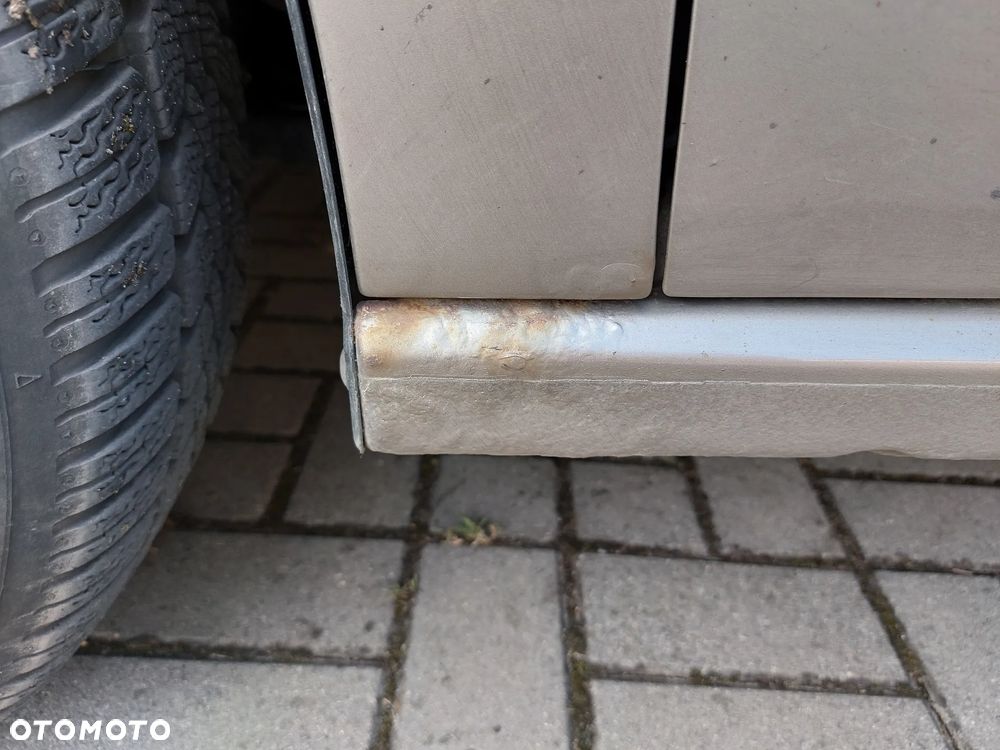 Volkswagen Polo - 34