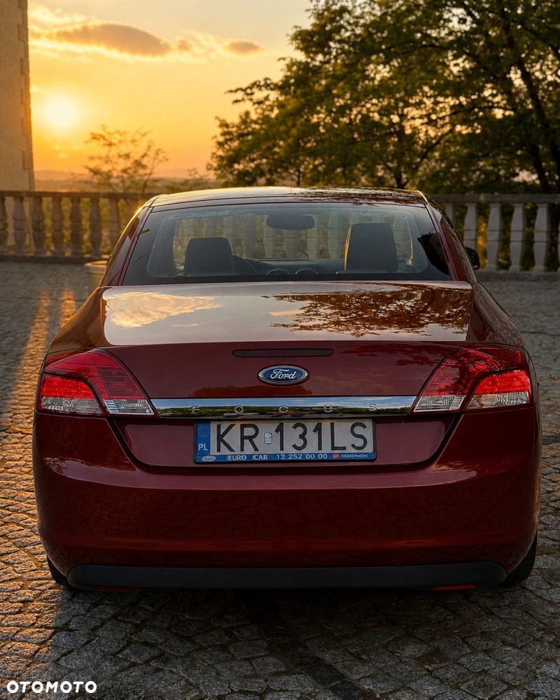 Ford Focus 2.0 Titanium - 1