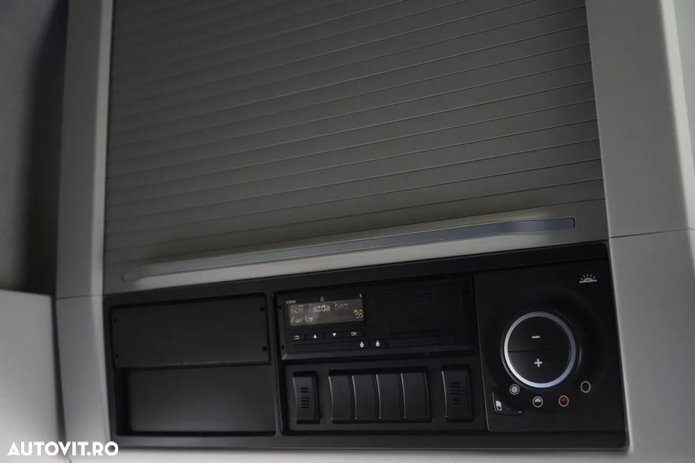 Volvo FH 460/ 6x2 / CORTINĂ - 7,7 m / ACOPERIȘ RALĂTIBIL / I-SAVE / AER CONDIȚIONAT PARCARE / DIRECȚIE AXĂ RALĂTIBILĂ / - 33