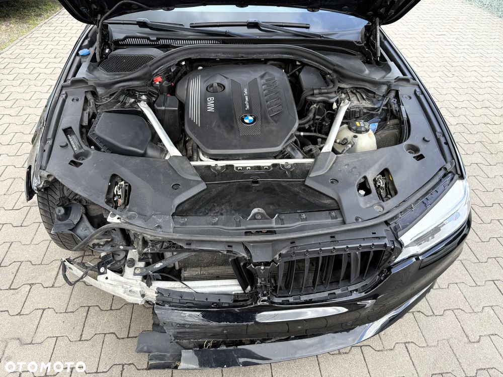 BMW Seria 5 530d xDrive Sport Line sport - 8