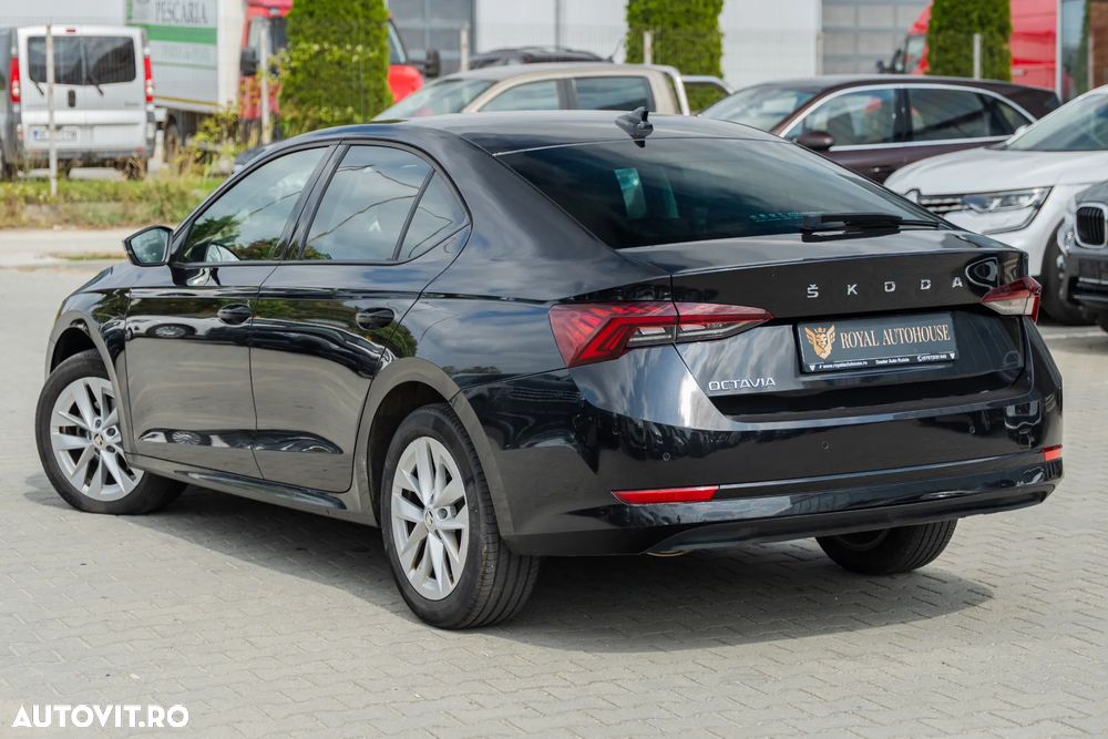 Skoda Octavia 2.0 TDI DSG Style - 4