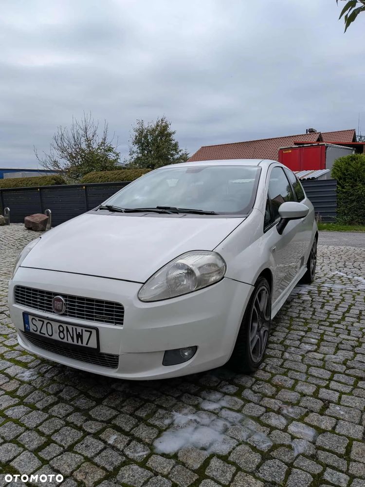 Fiat Grande Punto - 2