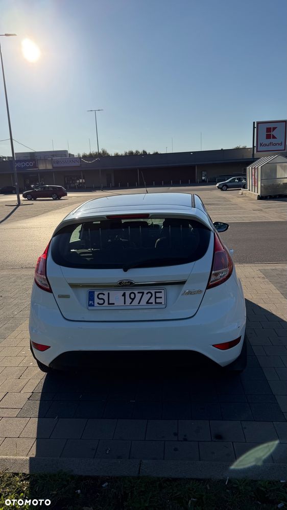 Ford Fiesta - 2