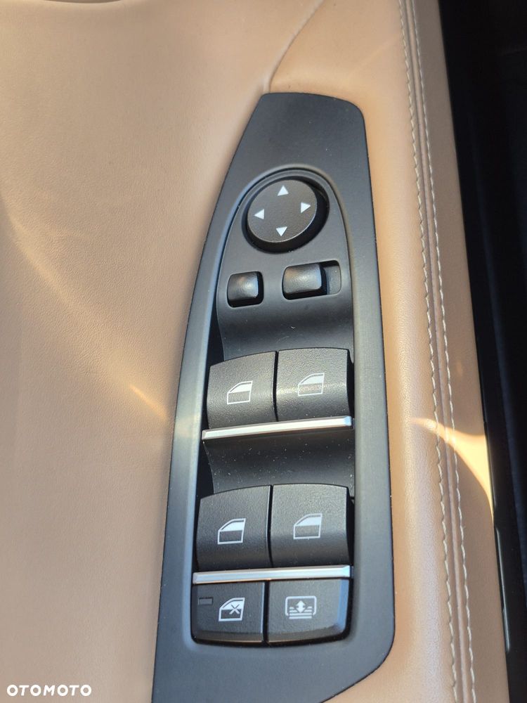 BMW Seria 7 730d xDrive - 37
