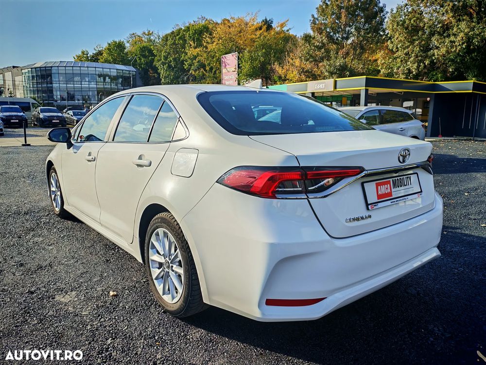 Toyota Corolla - 5