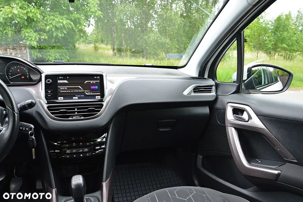 Peugeot 2008 120 VTI Allure - 21