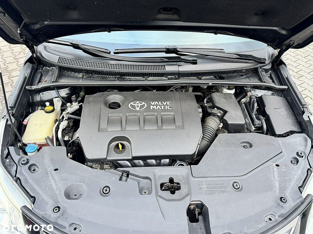 Toyota Avensis - 15